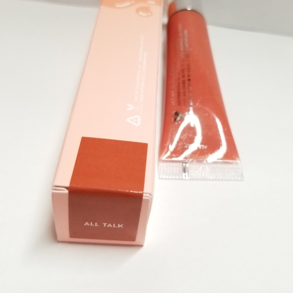 So Juicy Plumping Gloss: All Talk - Picture 5 of 7